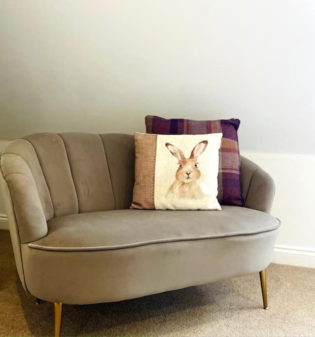 Modern Town House In Cotswolds - 3 Double Bedrooms Witney Eksteriør billede